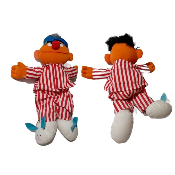 TYCO 1996 Sesame Street Sing & Snore Ernie Talking Plush Pajamas Working 19" Tal - Picture 5 of 7